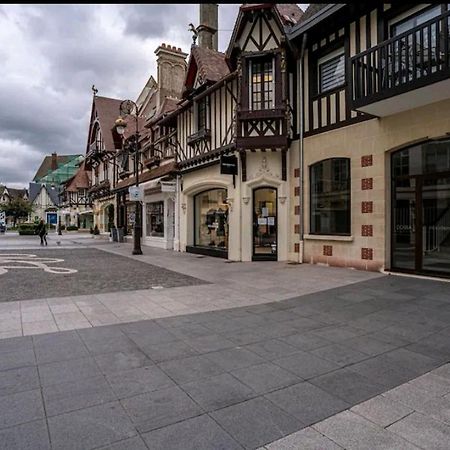 Deauville : Magnifique Studio En Face Du Casino ! Exteriér fotografie